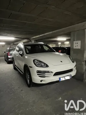 Parking in Paris (75018)