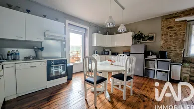 Townhouse in Nantiat (87140)