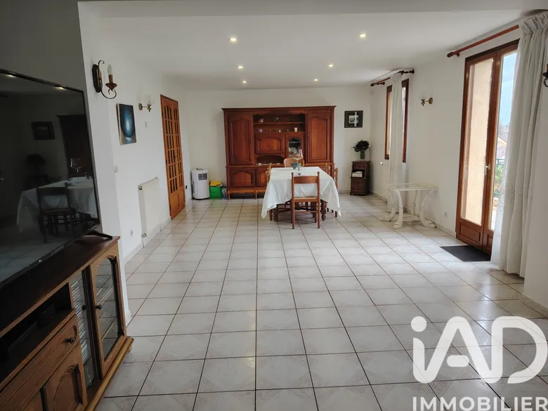 Maison 5 pièces 115 m² · à Montataire · 115 m² · 245 000 €