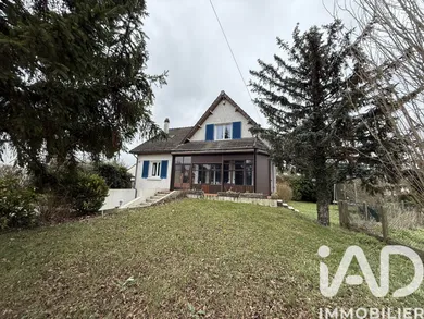 Traditional house in Crécy-la-Chapelle (77580)
