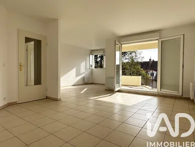 Apartment in Saint-Ouen-l'Aumône (95310)