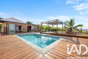 Maison à L' Etang Salé (97427)