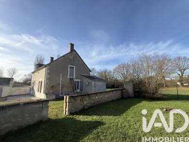 Maison à La Guerche-sur-l'Aubois (18150)