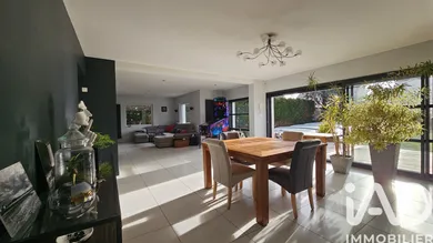 House in Chapet (78130)