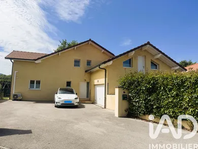 Traditional house in Saint-Julien-en-Genevois (74160)