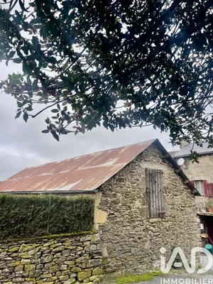 Parking in Ségur (12290)