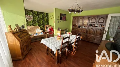 Apartment in Sens (89100)