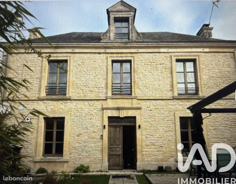 Maison 4 pièces 119 m² · à Longues-sur-Mer · 119 m² · 450 000 €