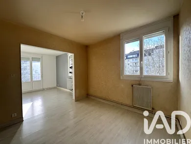 Appartement à Saint-Cyr-sur-Loire (37540)