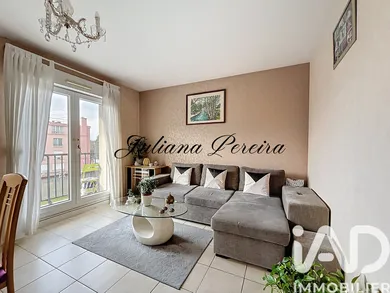 Apartment in Les Mureaux (78130)