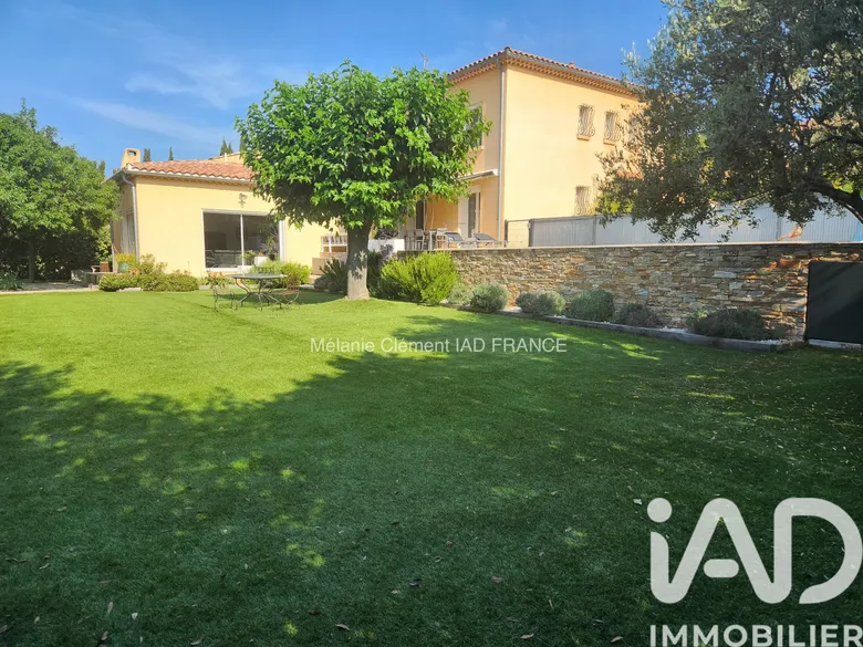 Maison 10 pièces 227 m² · à Bandol · 227 m² · 1 295 000 €