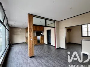 Immeuble à Tessy-Bocage (50420)