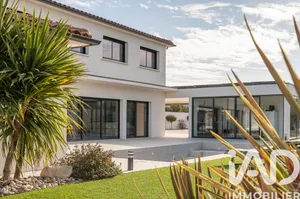 Architectural house in Salon-de-Provence (13300)