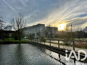 Appartement à Bordeaux (33300)