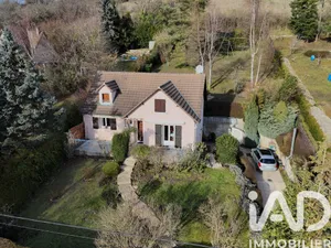 Maison à Villeneuve-sur-Yonne (89500)