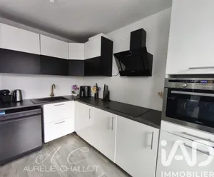 Apartment in Dammarie-lès-Lys (77190)