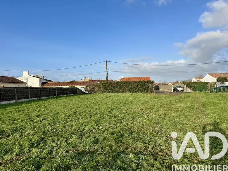 Terrain à Talmont-Saint-Hilaire (85440) · 185 000 €