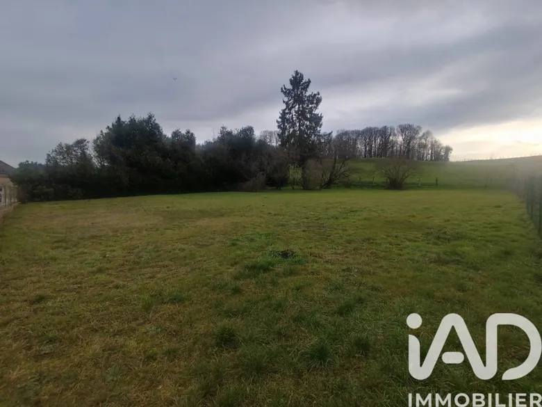 Terrain à bâtir à Dollon (72390) · 23 500 €