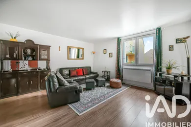 Apartment in Buc (78530)