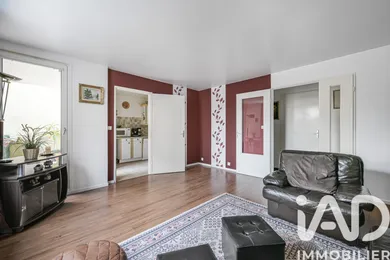 Apartment in Buc (78530)