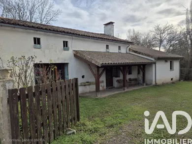 House in LEZAY (79120)