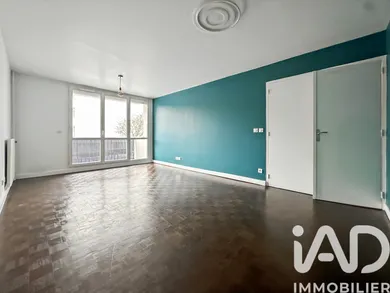 Apartment in Noisy-le-Grand (93160)