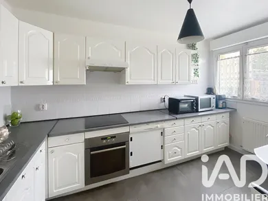 Townhouse in Reims (51100)