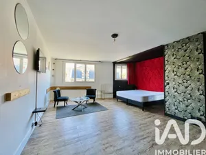 Apartment in Bordeaux (33800)