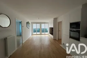 Appartement à Voisins-le-Bretonneux (78960)