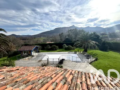 Maison d'architecte à Urrugne (64122)
