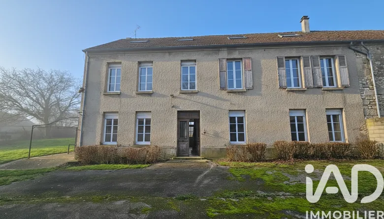 Maison 10 pièces 254 m² · à Les Septvallons · 254,4 m² · 197 500 €