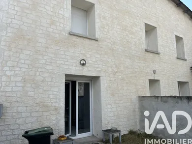 Apartment in Barbezieux-Saint-Hilaire (16300)