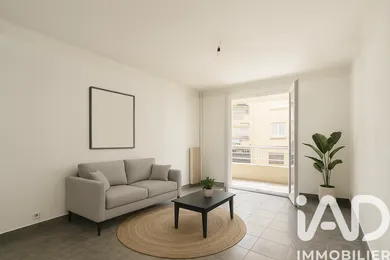 Apartment in Antibes (06600)