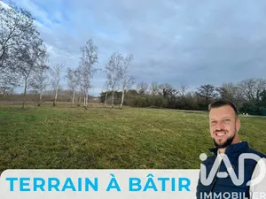 Terrain à bâtir à Maves (41500)