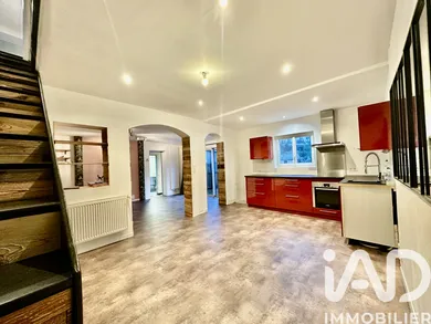 Townhouse in Quimper (29000)