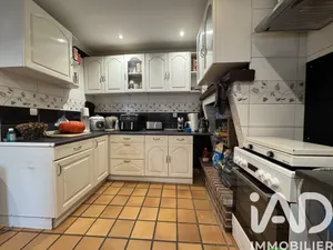 Detached house in Logron (28200)