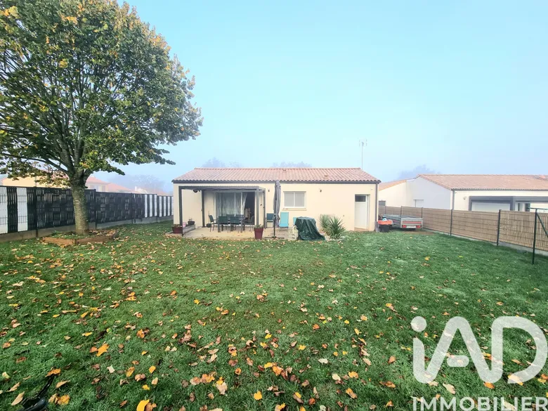 Maison 5 pièces 89 m² · à Saint-Hilaire-le-Vouhis · 89 m² · 219 000 €