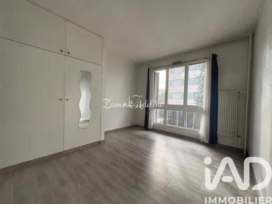 Apartment in Le Blanc-Mesnil (93150)
