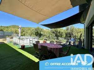 Maison d'architecte à Péret (34800)