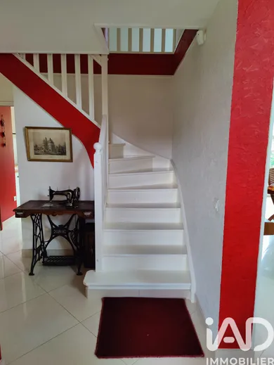 House in Voisins-le-Bretonneux (78960)