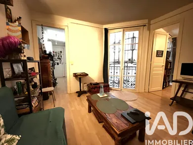 Apartment in Paris (75018)