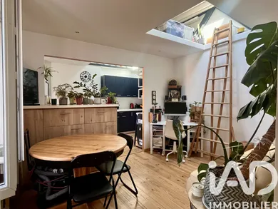 Apartment in Bordeaux (33100)