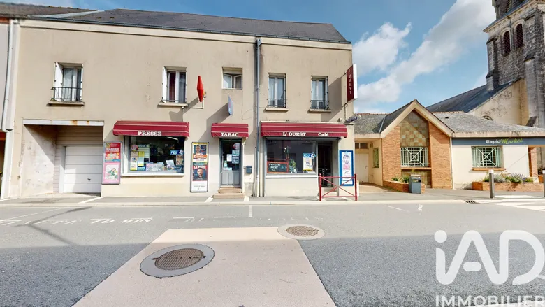 Immeuble 203 m² · à Bégrolles-en-Mauges · 203 m² · 209 900 €