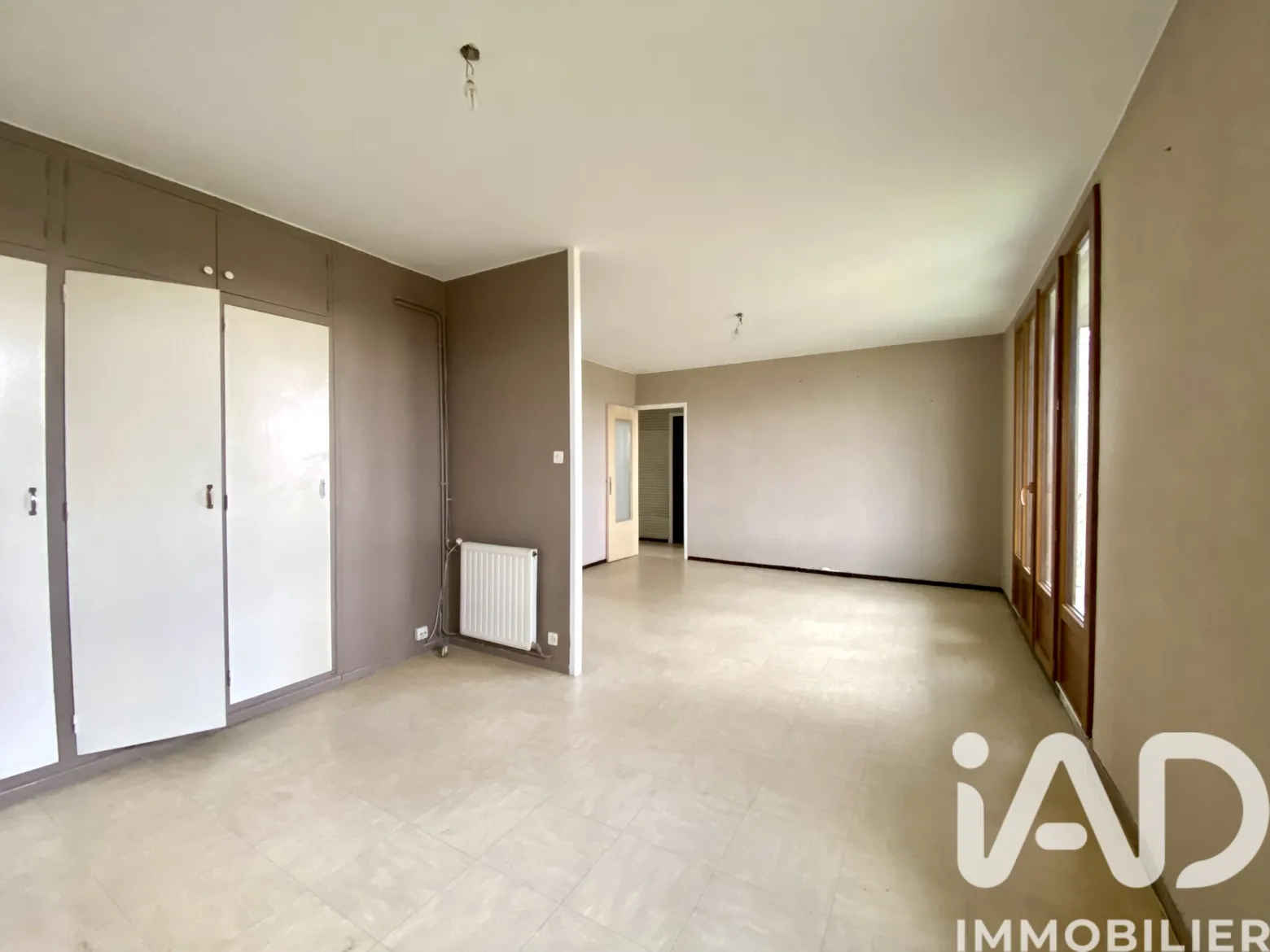 Vente appartement à Le Pontet (84130) : appartement 3 pièces 69 m² — 3