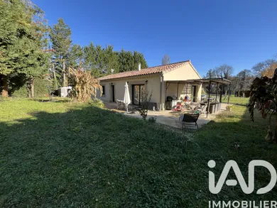 Park home in Ambonil (26800)