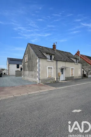 Building in Avord (18520)