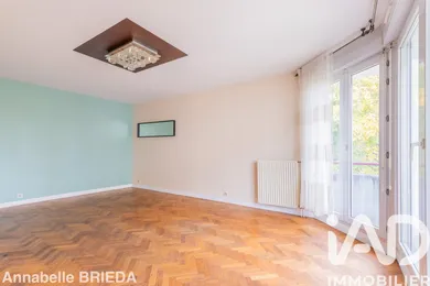 Apartment in Longjumeau (91160)