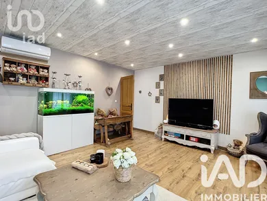 Immeuble à Condé-Sainte-Libiaire (77450)