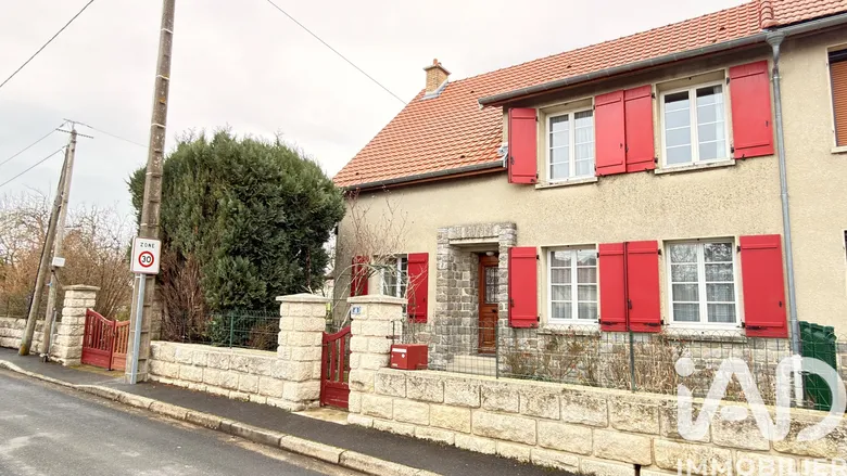 Maison 6 pièces 125 m² · à Challerange · 125 m² · 135 000 €
