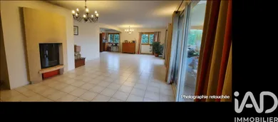 Architectural house in Léojac (82230)